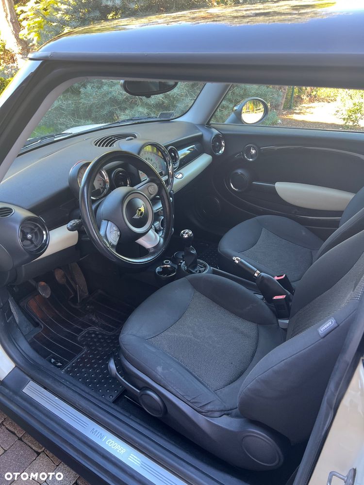 MINI Cooper Standard - 6