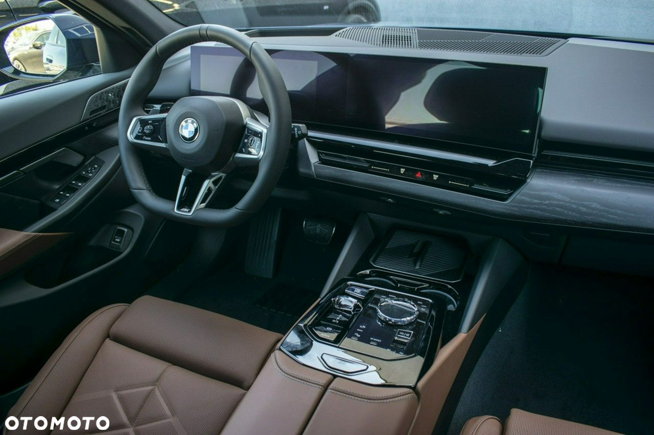 BMW Seria 5 - 24