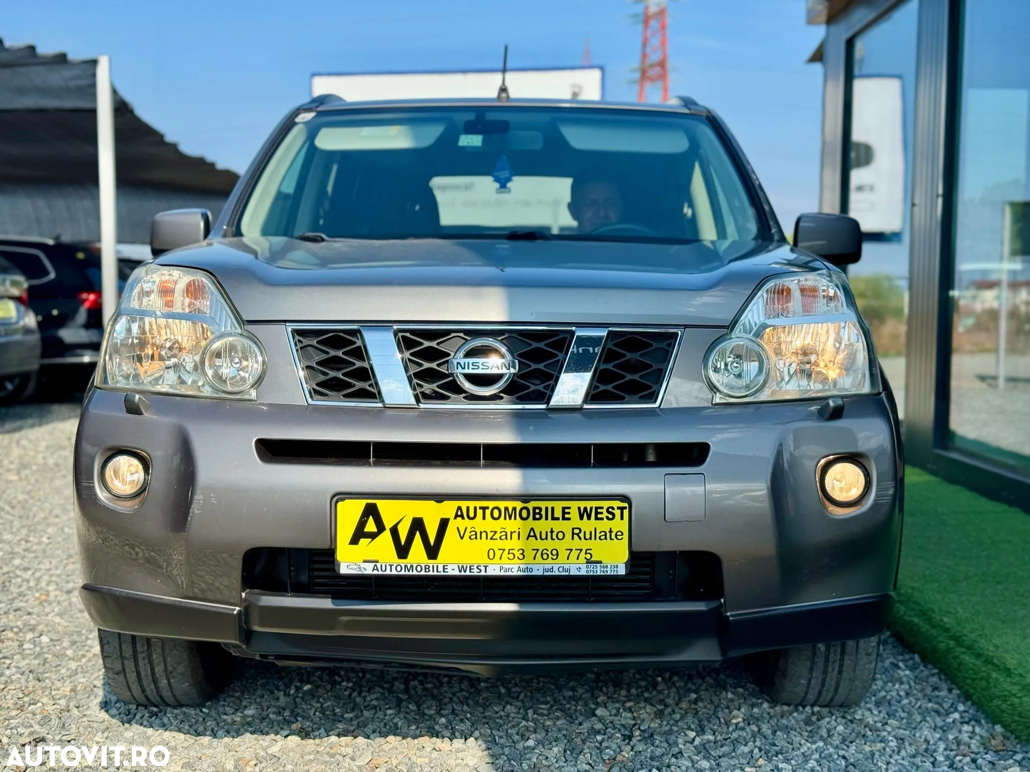Nissan X-Trail 2.0 dCi DPF All Mode 4X4-i Elegance - 16