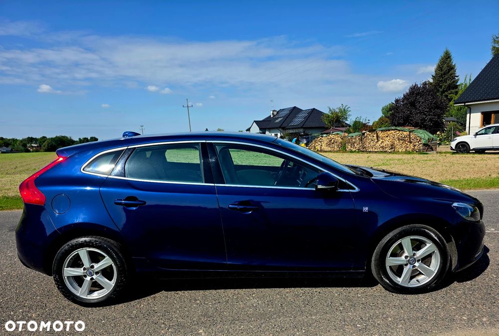 Volvo V40 D4 Drive-E Ocean Race - 8