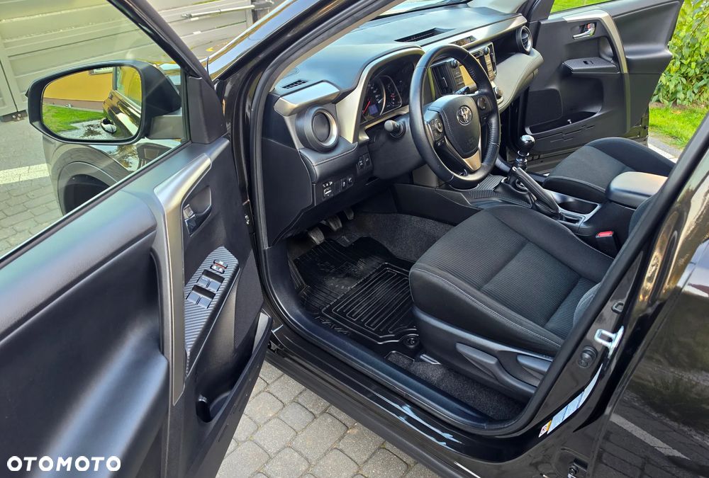 Toyota RAV4 2.0 Premium 4x4 - 23