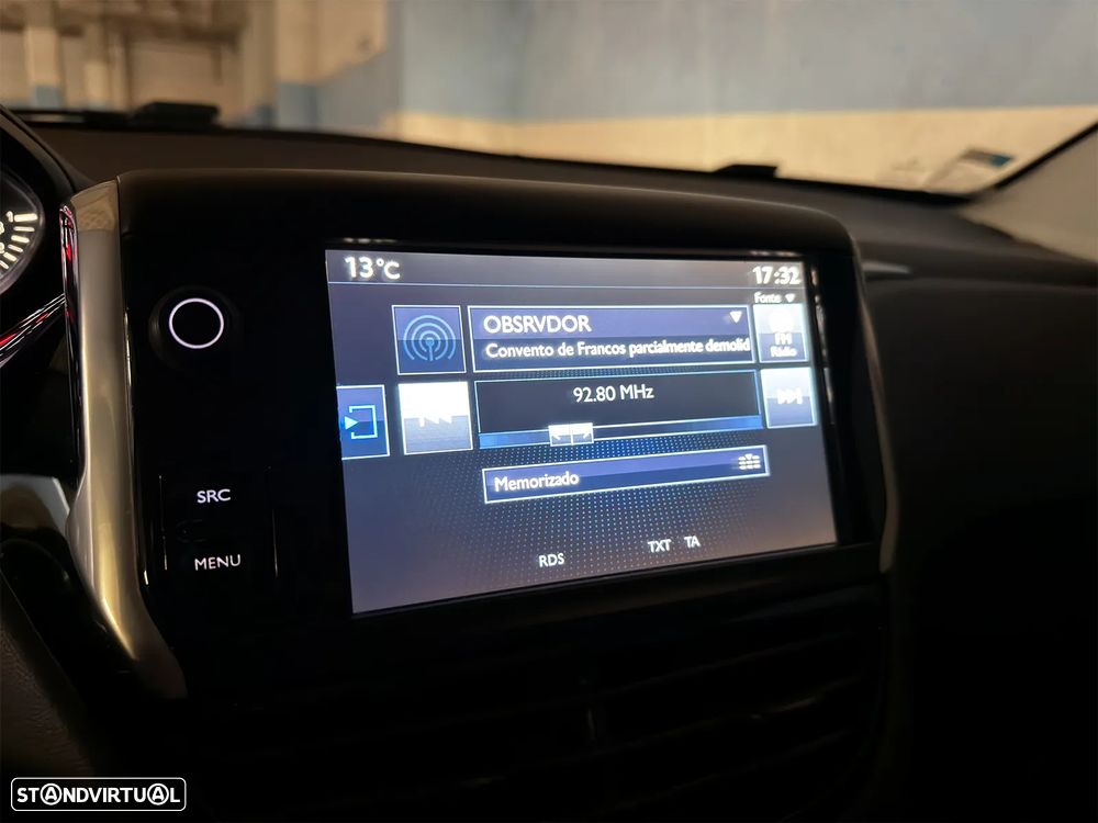 Peugeot 208 1.2 VTi SE Style - 13