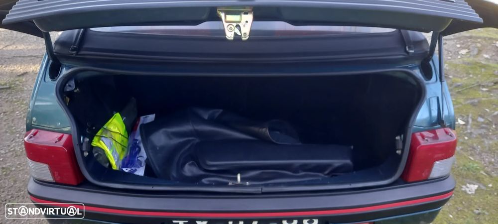 Peugeot 205 Cabrio - 21