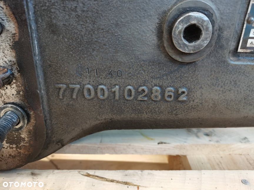 Obudowa osi Massey Ferguson 8690 7700102862 - 5