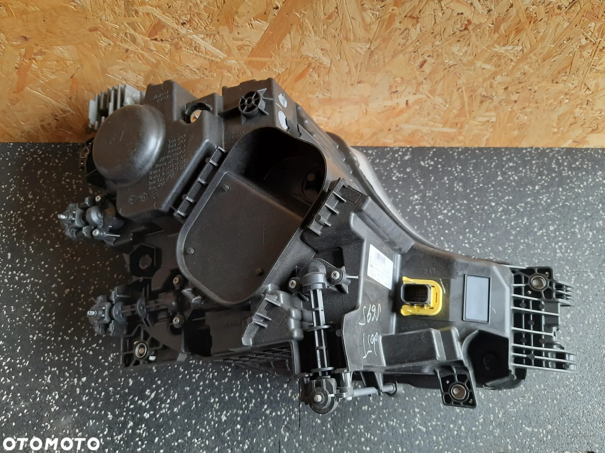 # MERCEDES ACTROS MP4 MP5 EURO 6 LAMPA REFLEKTOR LEWA PRZEDNIA FULL LED NOWA 9618200859 - 4