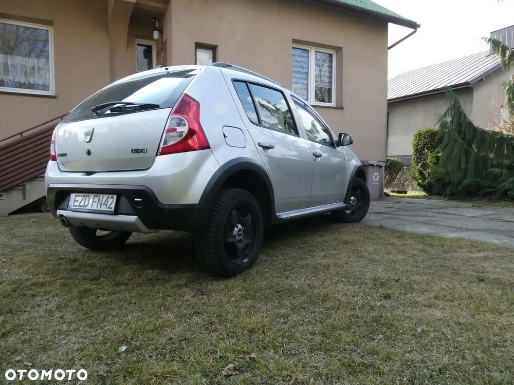 Dacia Sandero 1.5 dCi Laureate - 6