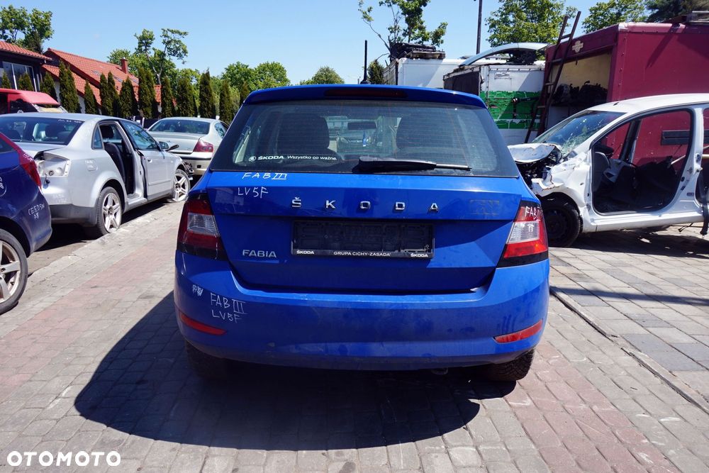 SKODA FABIA III NJ5 LIFT 5D HB 2020 LV5F 1.0 12V CHYE 60KM UDB NIEBIESKI na części - 4
