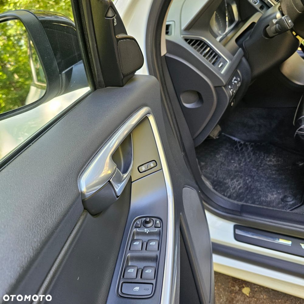 Volvo XC 60 - 14