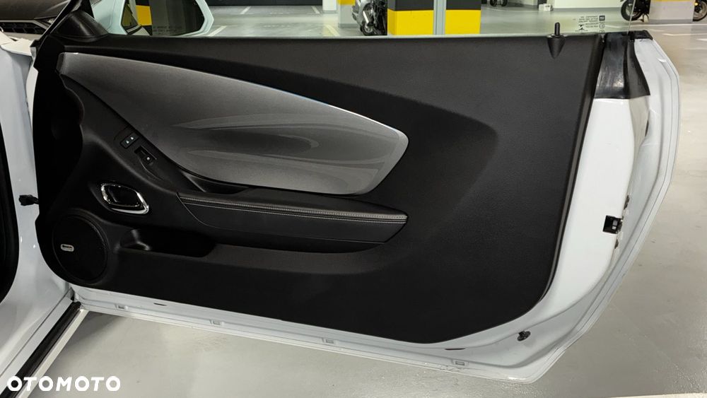 Chevrolet Camaro 3.6 V6 Coupe 2LT - 36