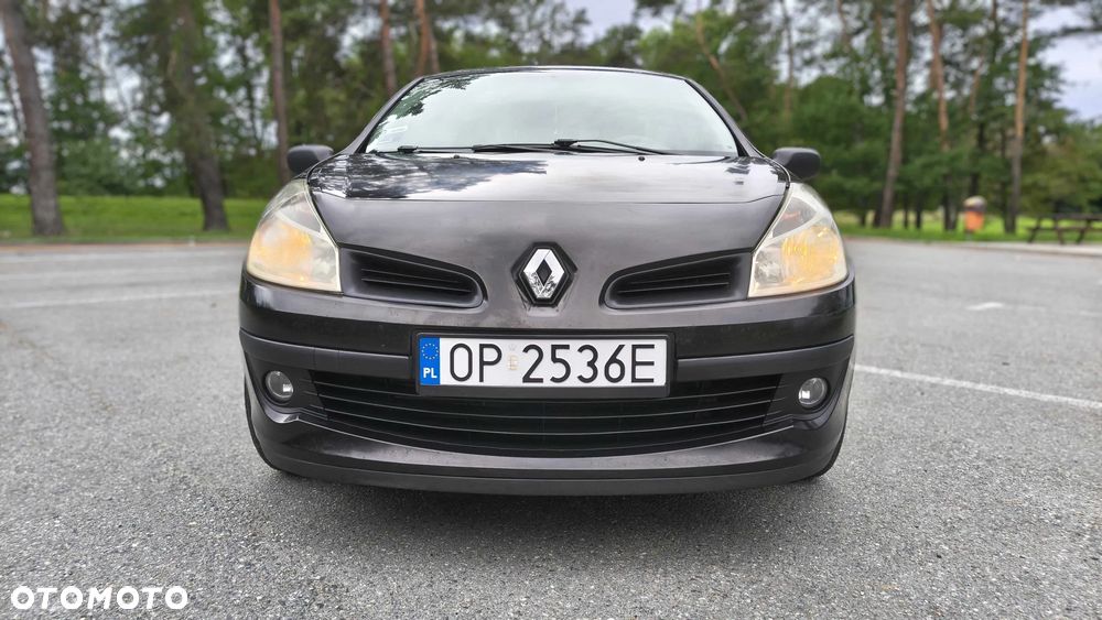 Renault Clio - 2
