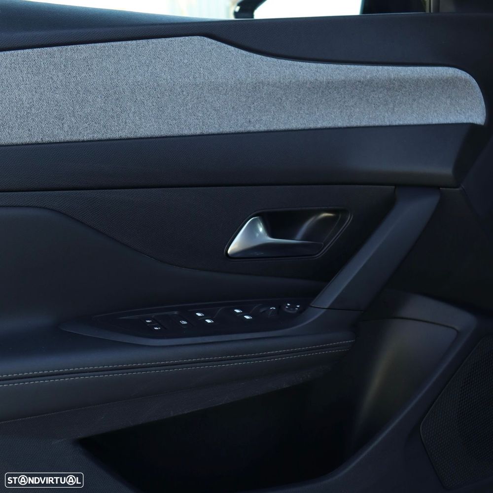 Peugeot 308 1.2 PureTech Allure EAT8 - 14