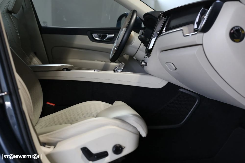 Volvo XC 60 2.0 T6 PHEV Inscription Expression AWD - 10