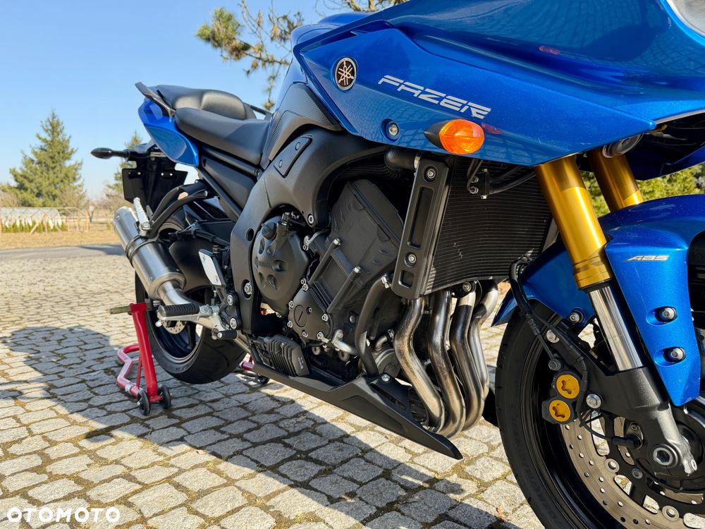 Yamaha FZ8 - 9