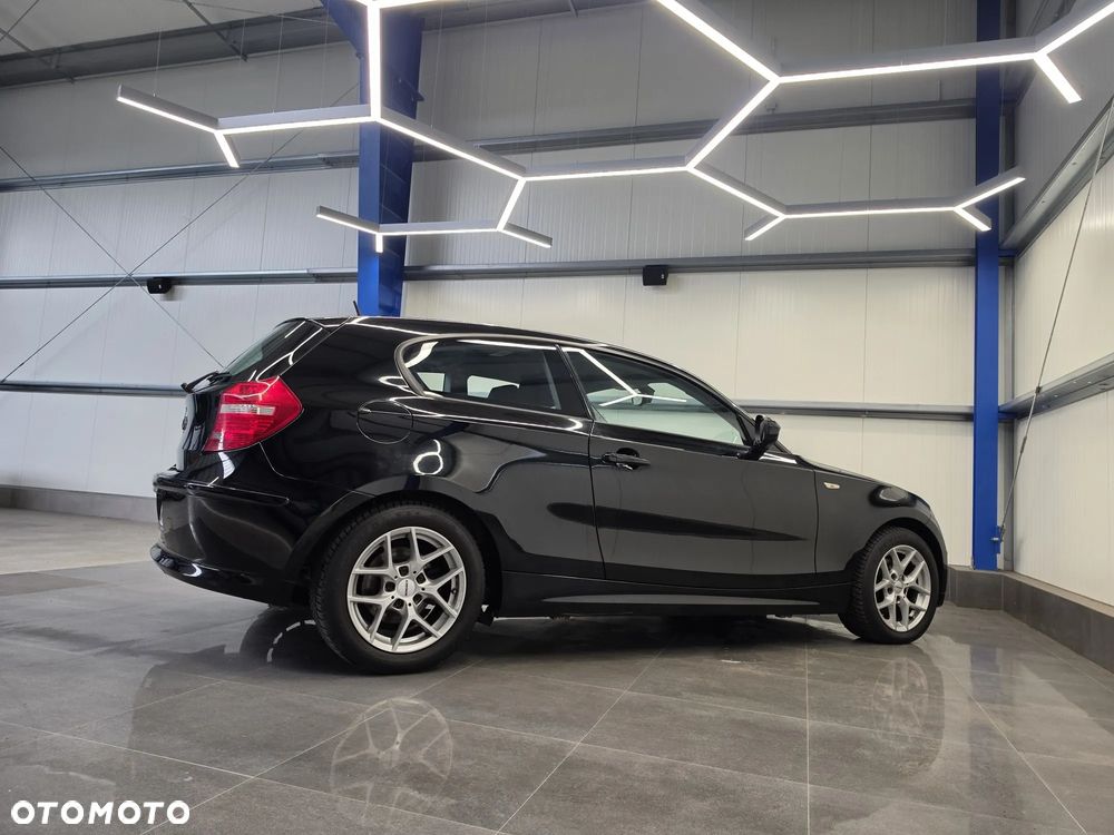 BMW Seria 1 116i - 17