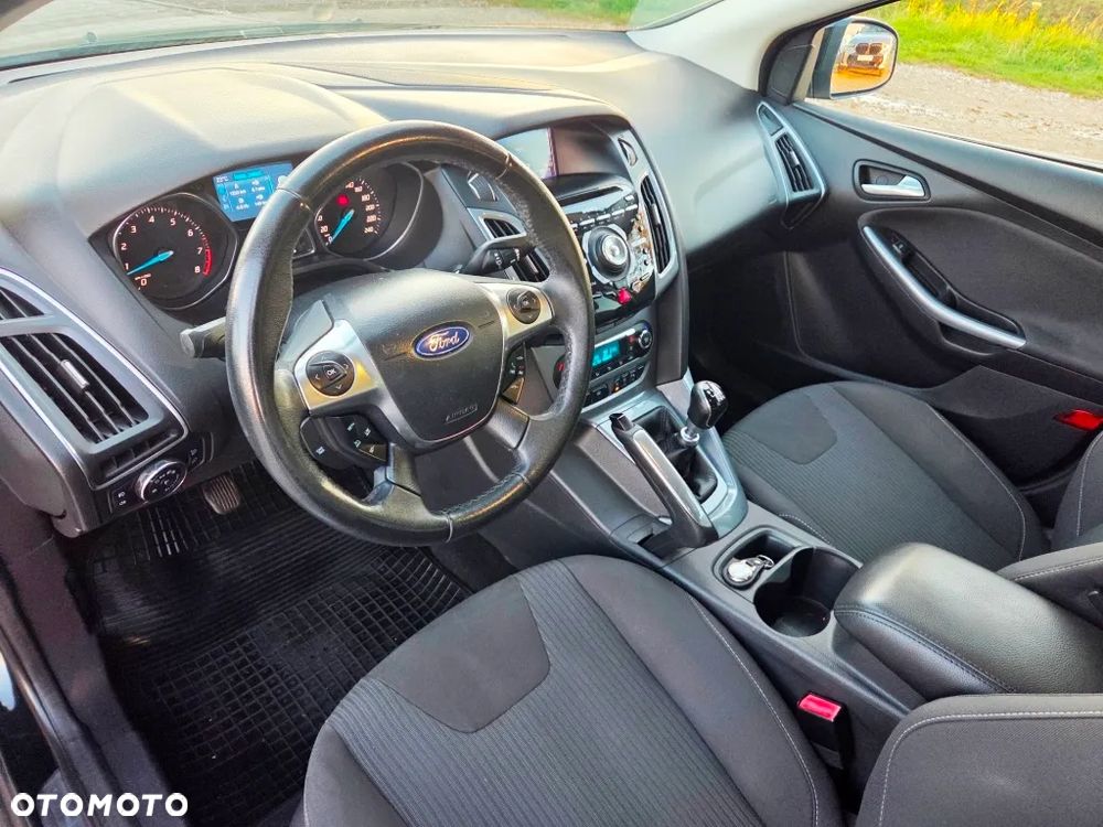 Ford Focus 1.6 EcoBoost Titanium - 25