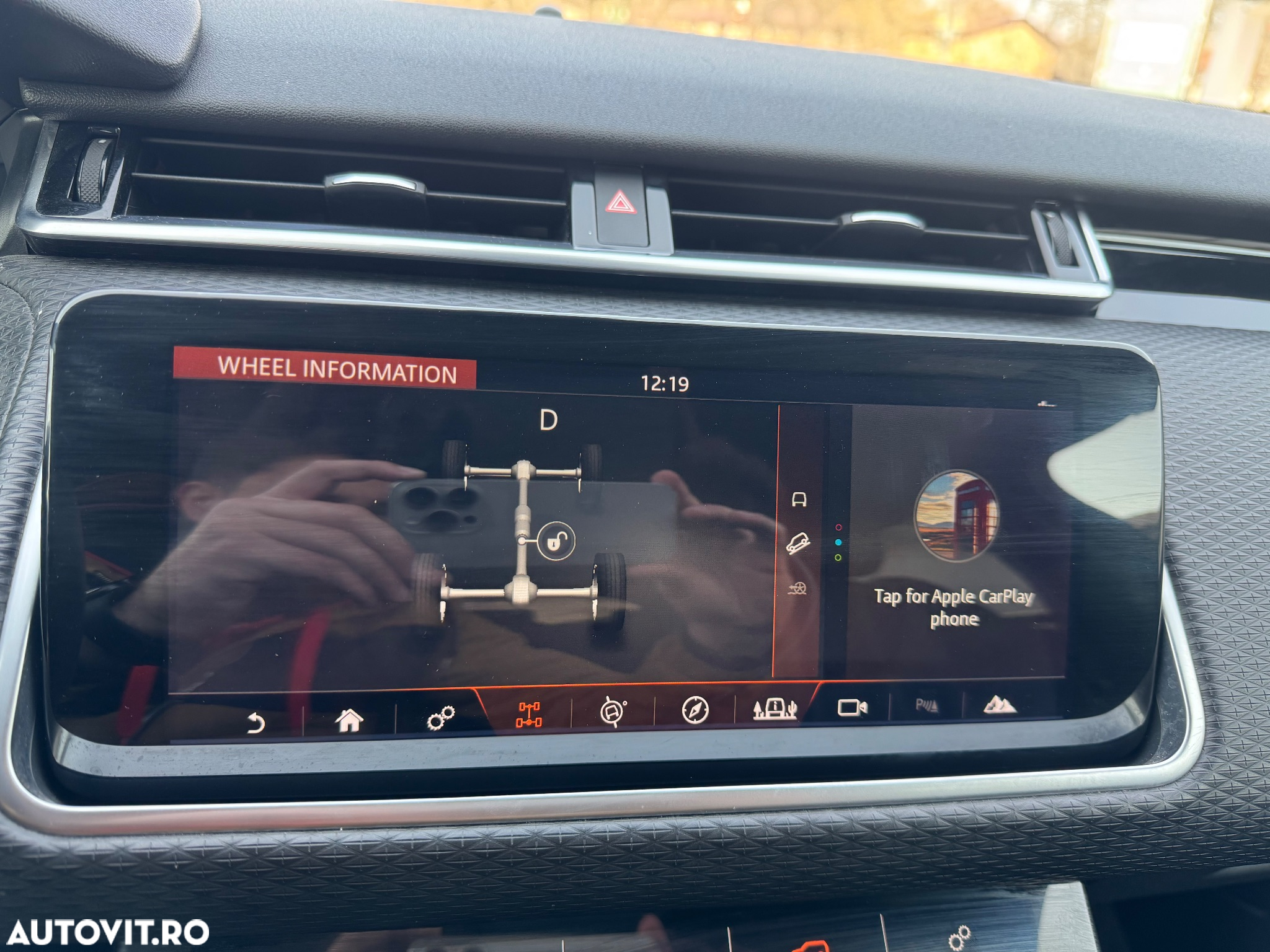 Land Rover Range Rover Velar 2.0 R-Dynamic S - 30