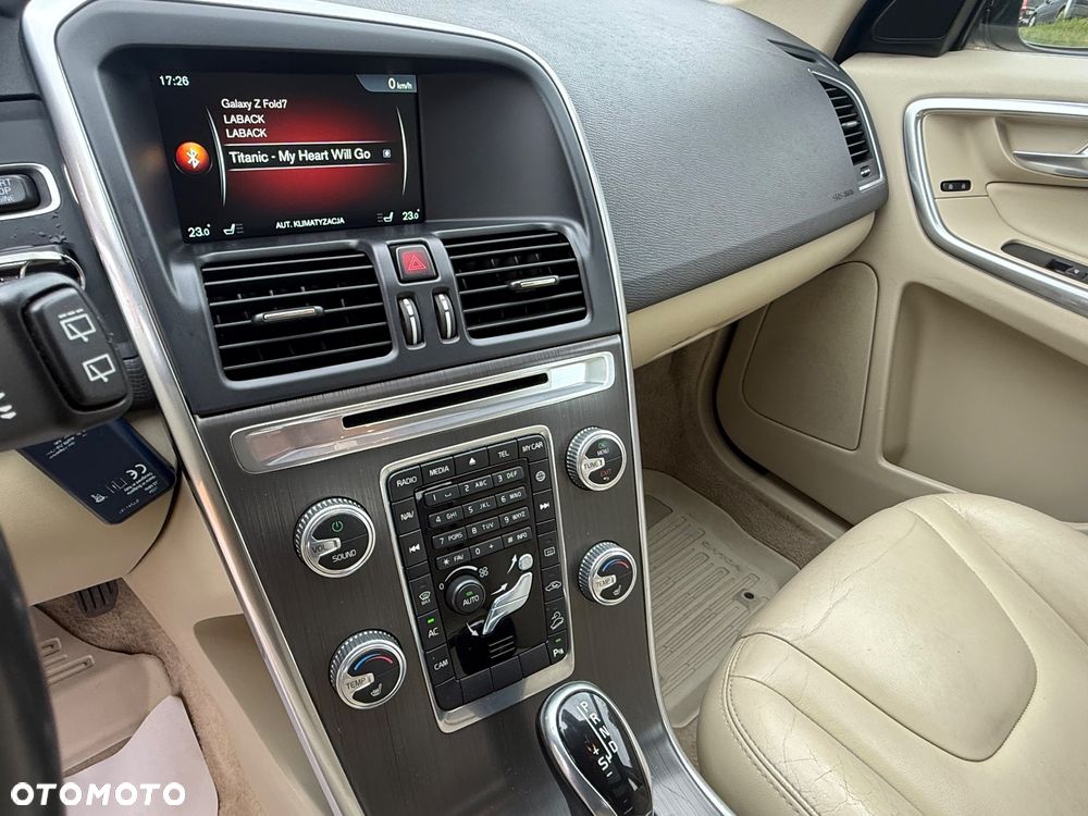 Volvo XC 60 D5 AWD Summum - 15