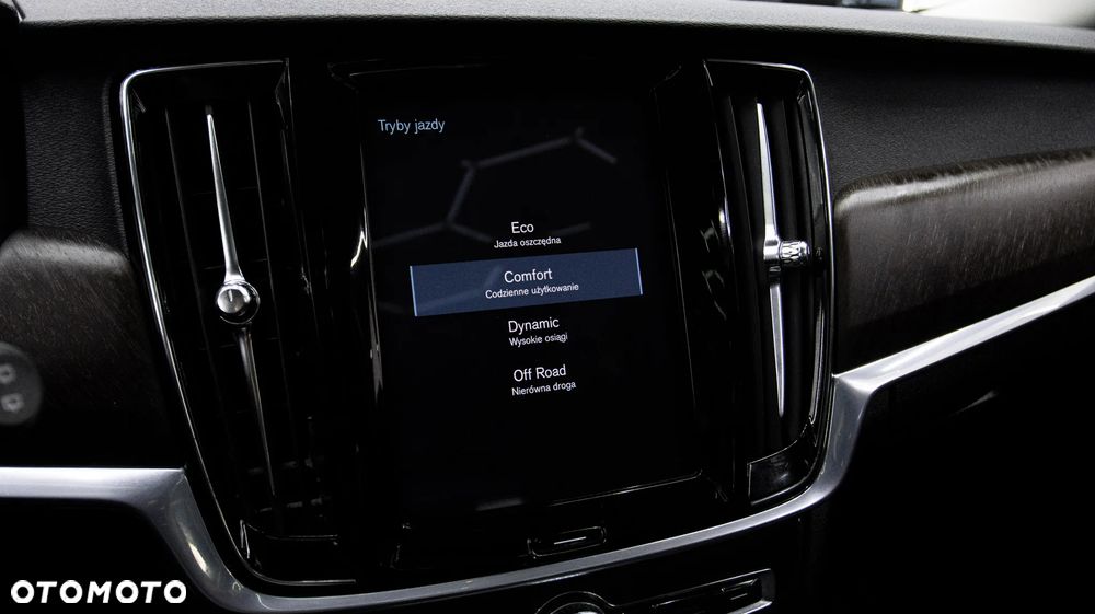 Volvo V90 Cross Country D4 SCR AWD Pro - 27