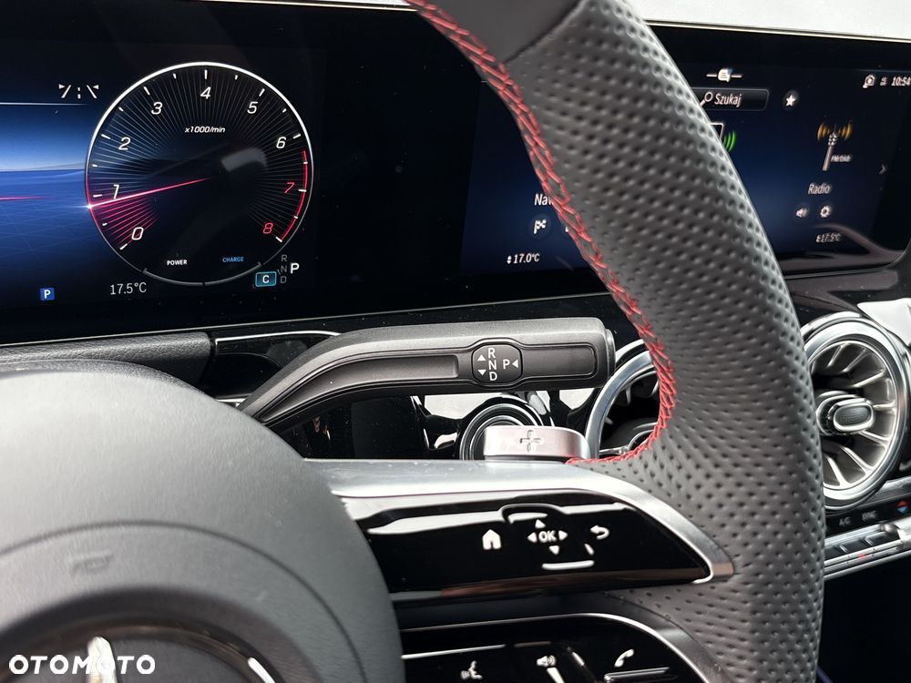 Mercedes-Benz GLA 220 mHEV 4-Matic AMG Line 8G-DCT - 18