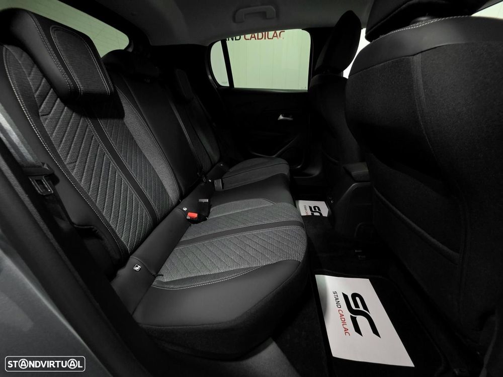 Peugeot e-208 51 kWh Allure - 40