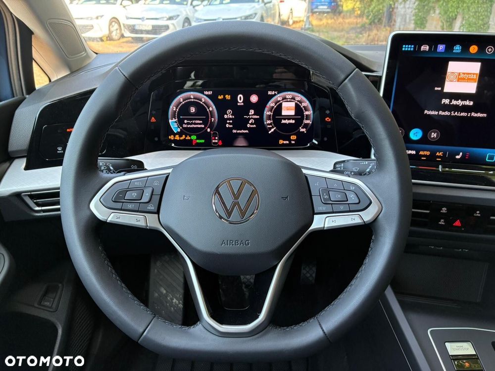 Volkswagen Golf Variant - 14