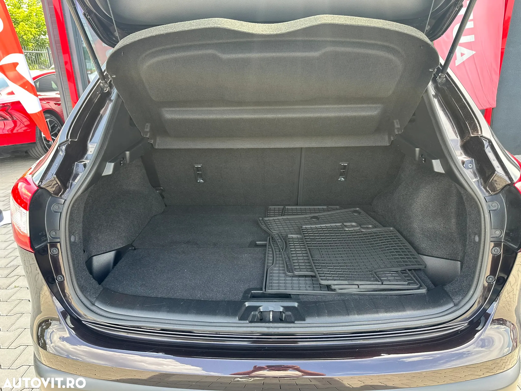 Nissan Qashqai 1.5 DCI TEKNA - 25