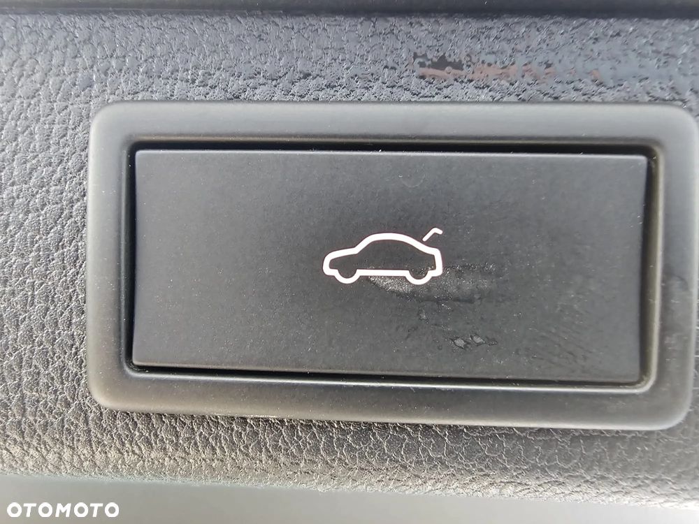 Skoda Superb 2.0 TDI SCR Ambition DSG - 17