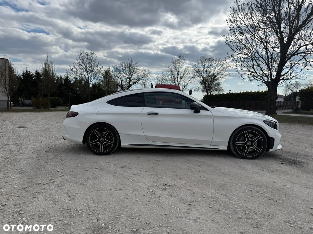 Mercedes-Benz Klasa C 300 9G-TRONIC - 6