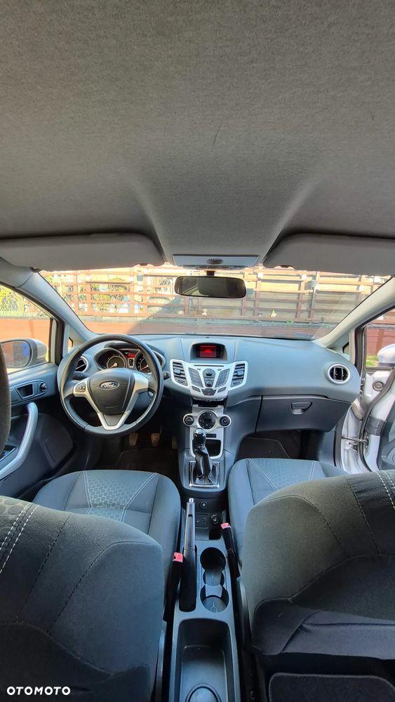 Ford Fiesta 1.4 Titanium - 9