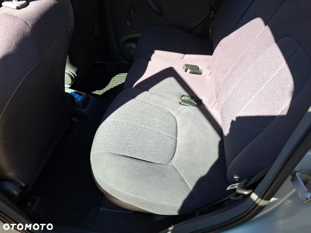 Mercedes-Benz Klasa A 160 Classic Piccadilly - 23