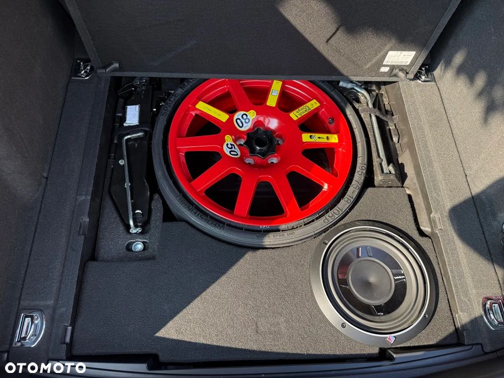 Porsche Macan - 38