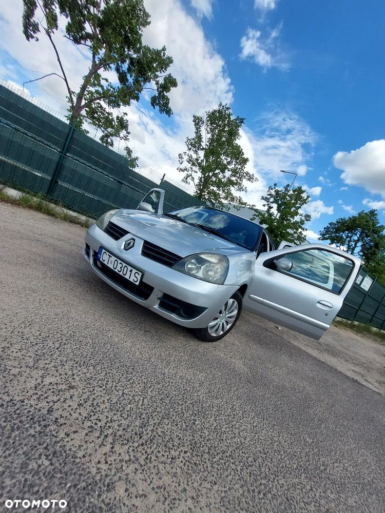 Renault Clio - 1