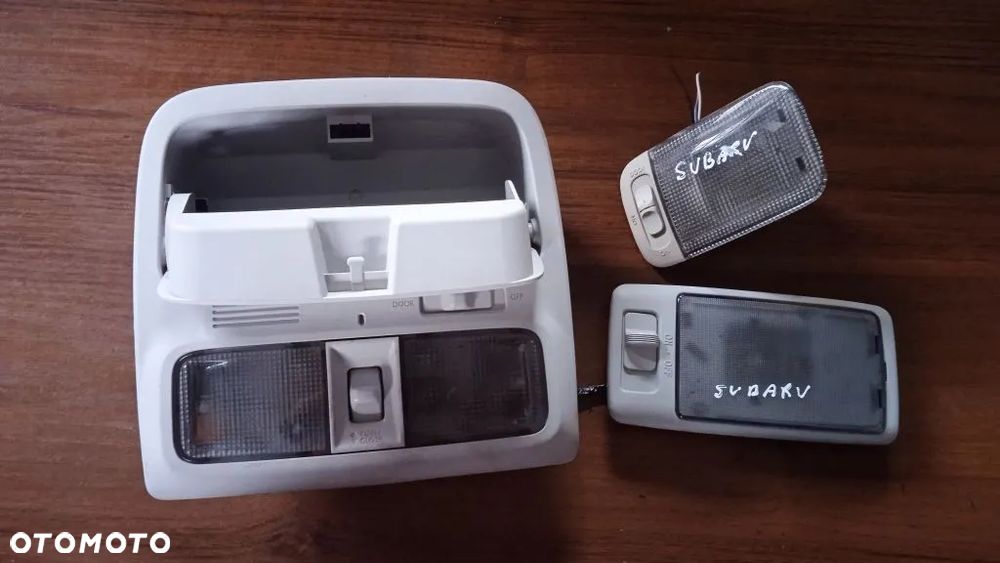 Oświetlenie kabiny Subaru Forester III - 2
