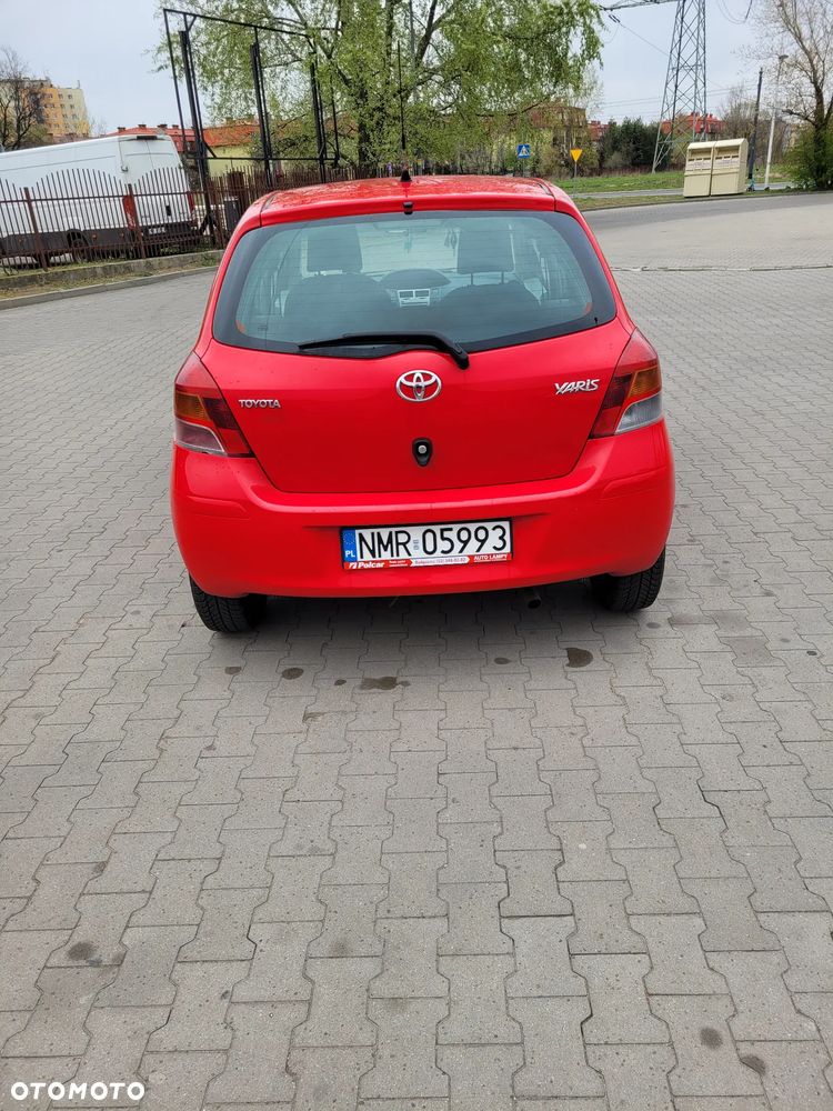 Toyota Yaris 1.33 Luna - 3