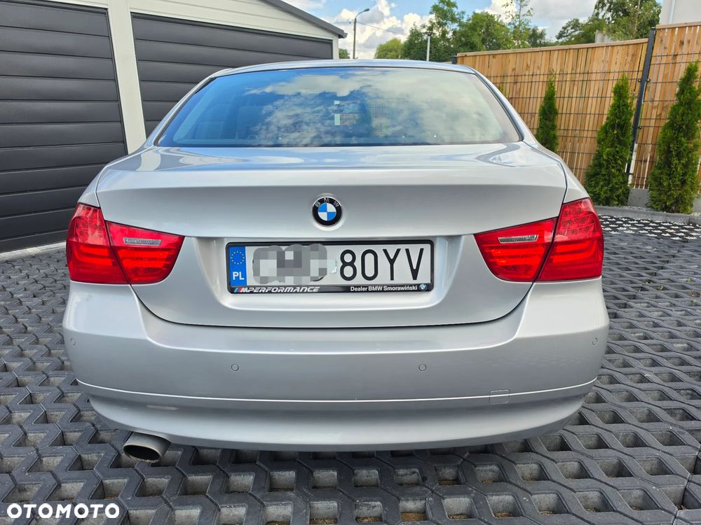 BMW Seria 3 318d DPF - 5