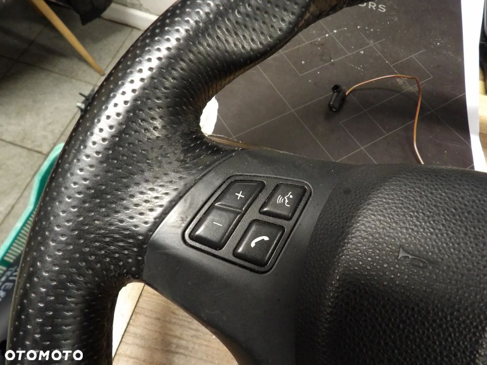 BMW - E81,E82,E84,E87,E88,E90,E91,E92,E93 - KIEROWNICA MULTIFUNKCYJNA - PODUSZKA AIRBAG - 2