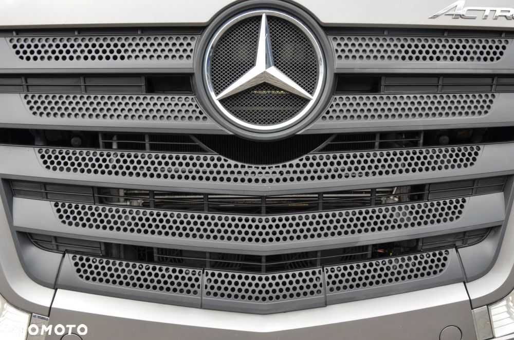 Mercedes-Benz ACTROS 1848 / GIGASPACE / SALONKA / KLIMA P. /  FULL OPCJA / 1710 - 8