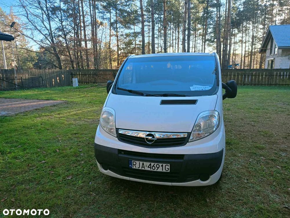 Opel Vivaro - 1