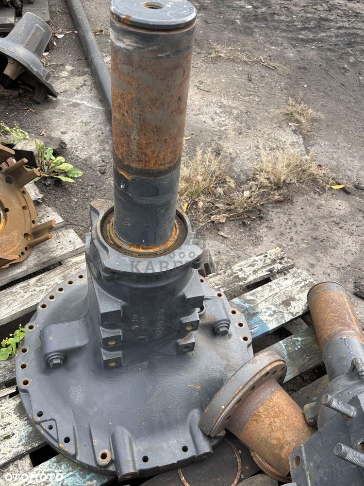 FENDT 930 933 936 Zwolnica Wał Obudowa Tylnej Osi 926101150070 934151150010 931150150030 - 3