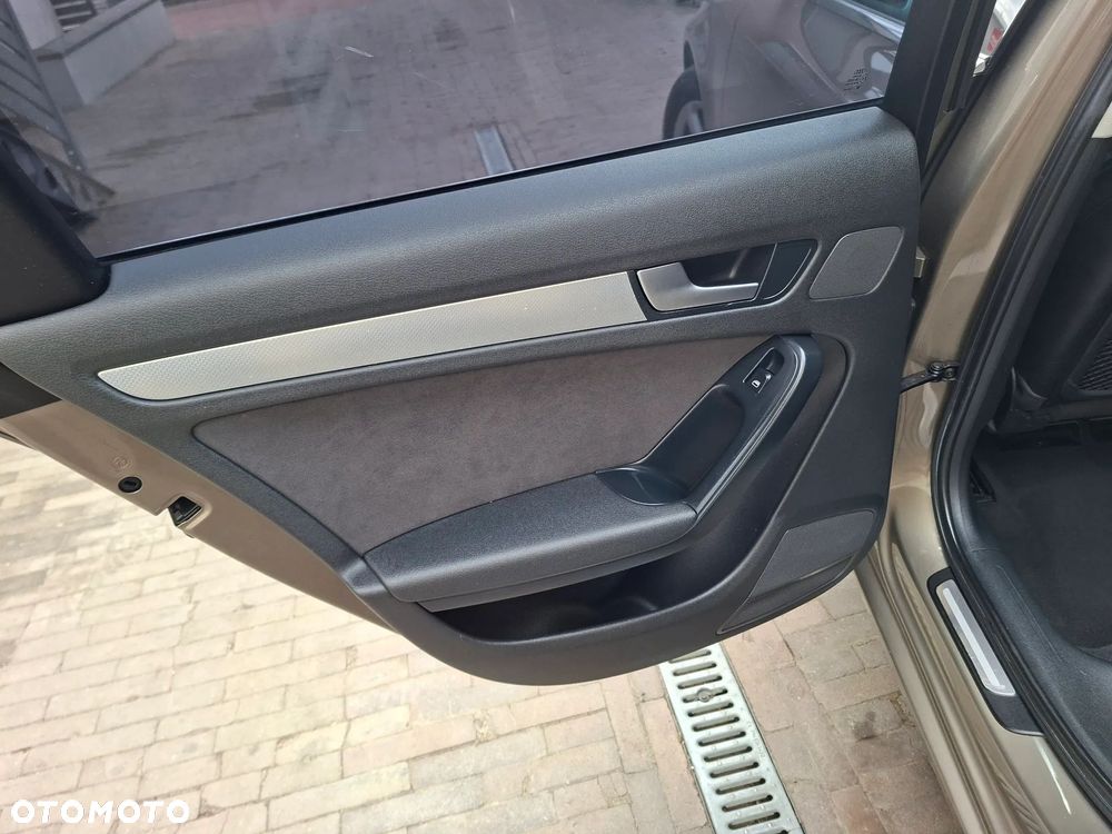 Audi A4 Avant 2.0 TDI - 13