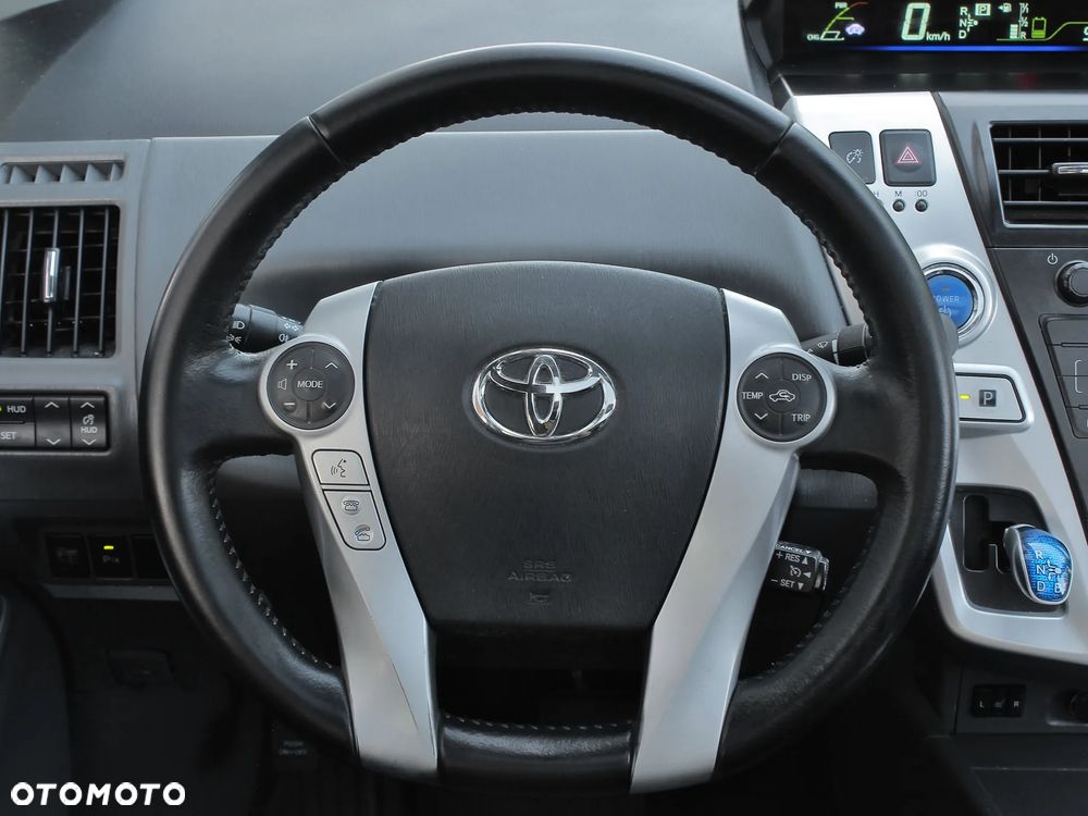 Toyota Prius+ (Hybrid) Life - 23