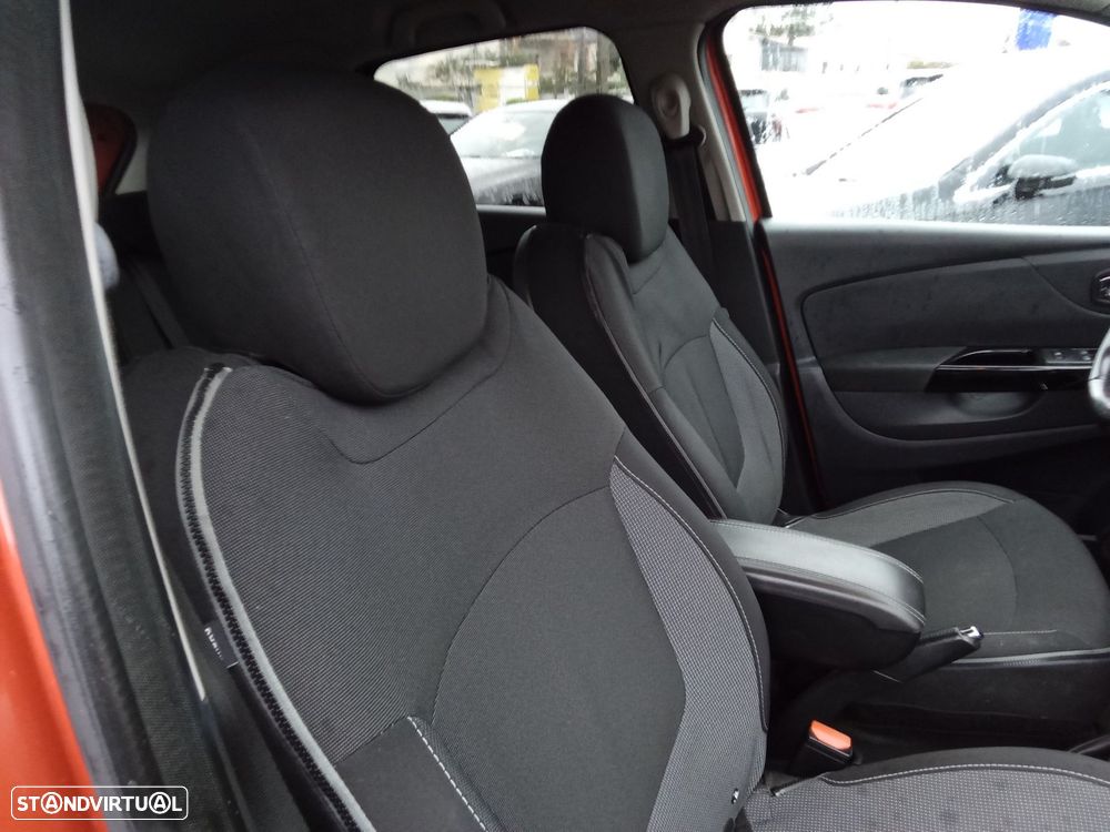 Renault Captur 1.5 dCi Exclusive - 22