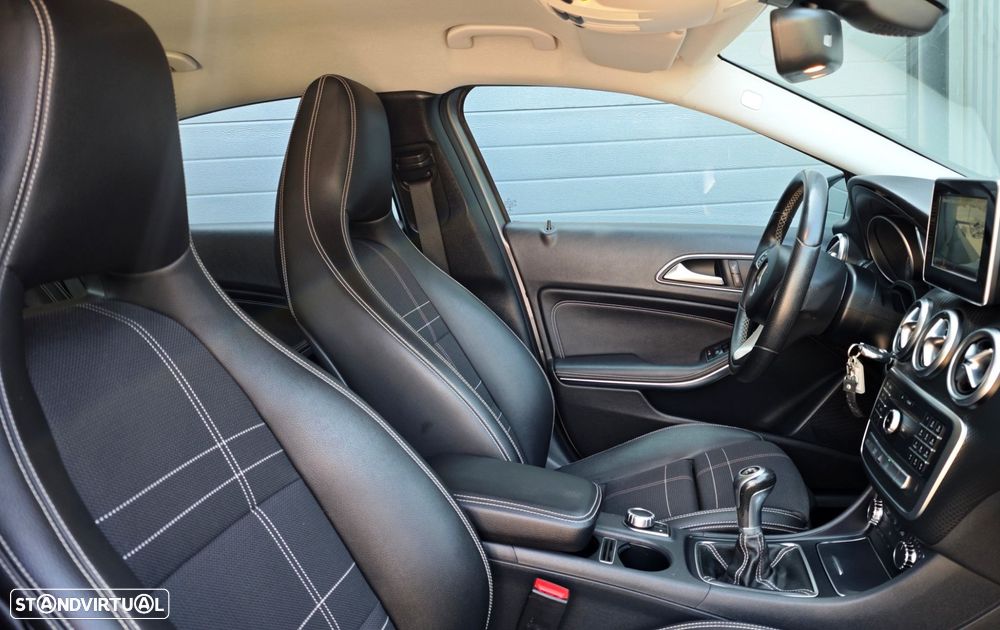 Mercedes-Benz A 180 d Urban - 13