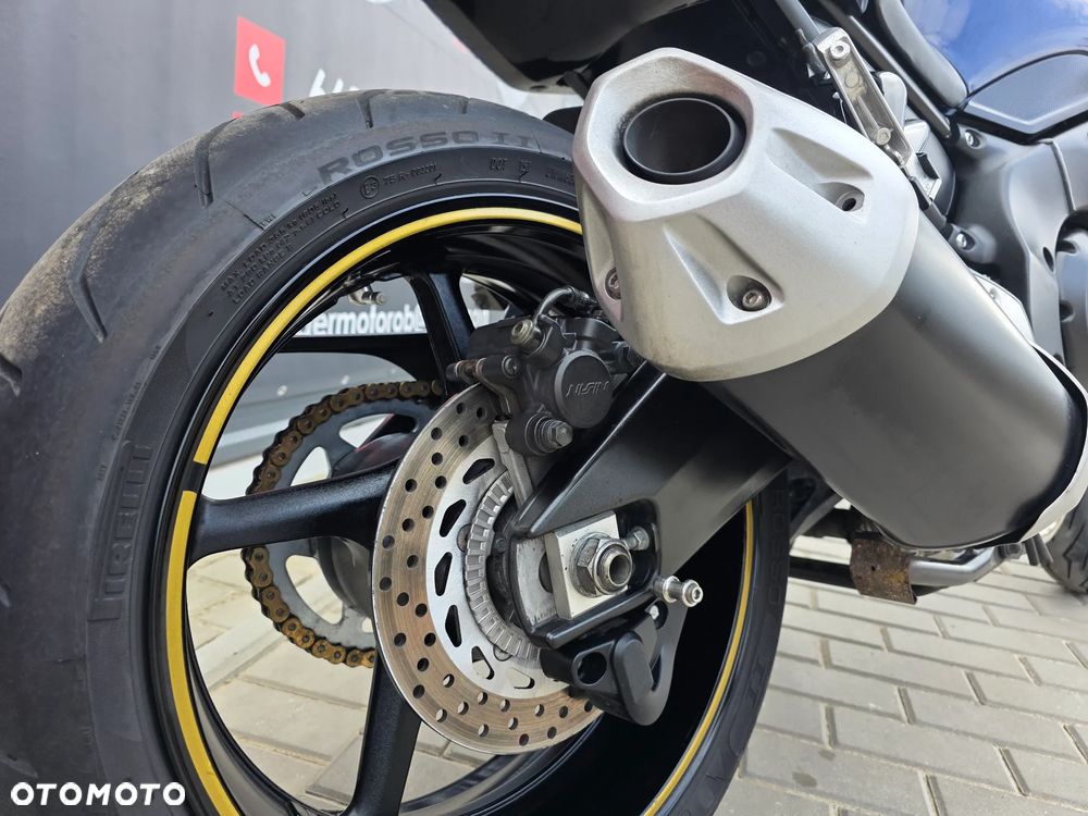 Yamaha FZ - 19