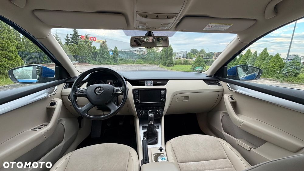 Skoda Octavia 2.0 TDI (Green tec) 4x4 Ambition - 8