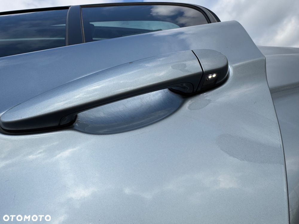 BMW Seria 3 - 16