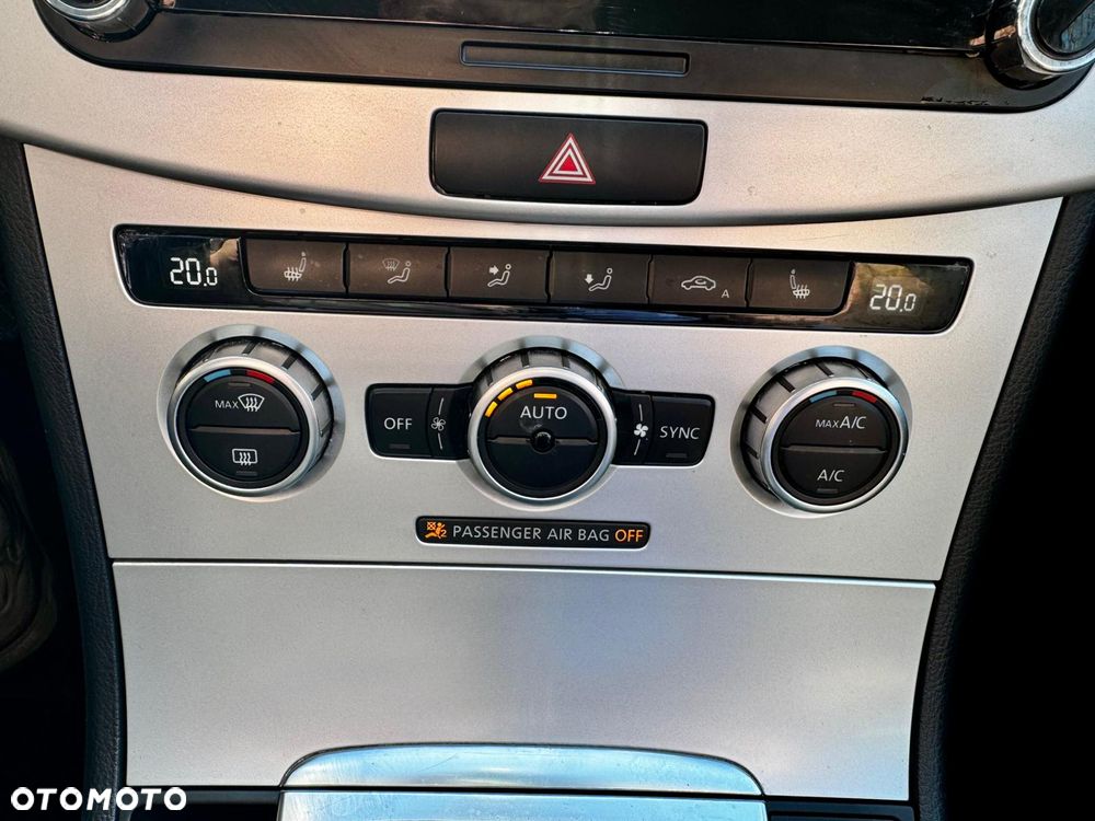 Volkswagen Passat - 17