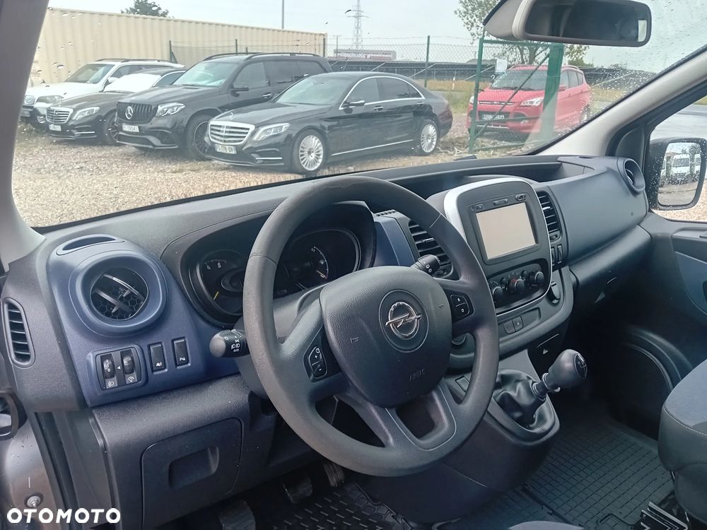 Opel Vivaro Brygadówka - 19