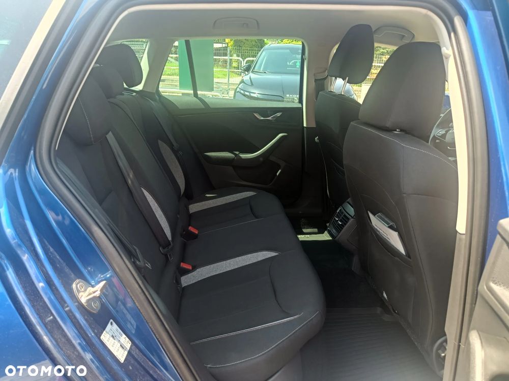Skoda Kamiq 1.0 TSI Selection DSG - 12