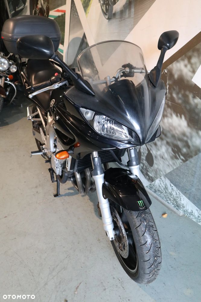 Yamaha FZ6 - 15